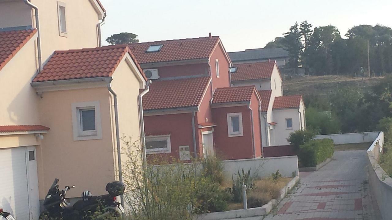 Nina Villa Rab Town Exterior photo