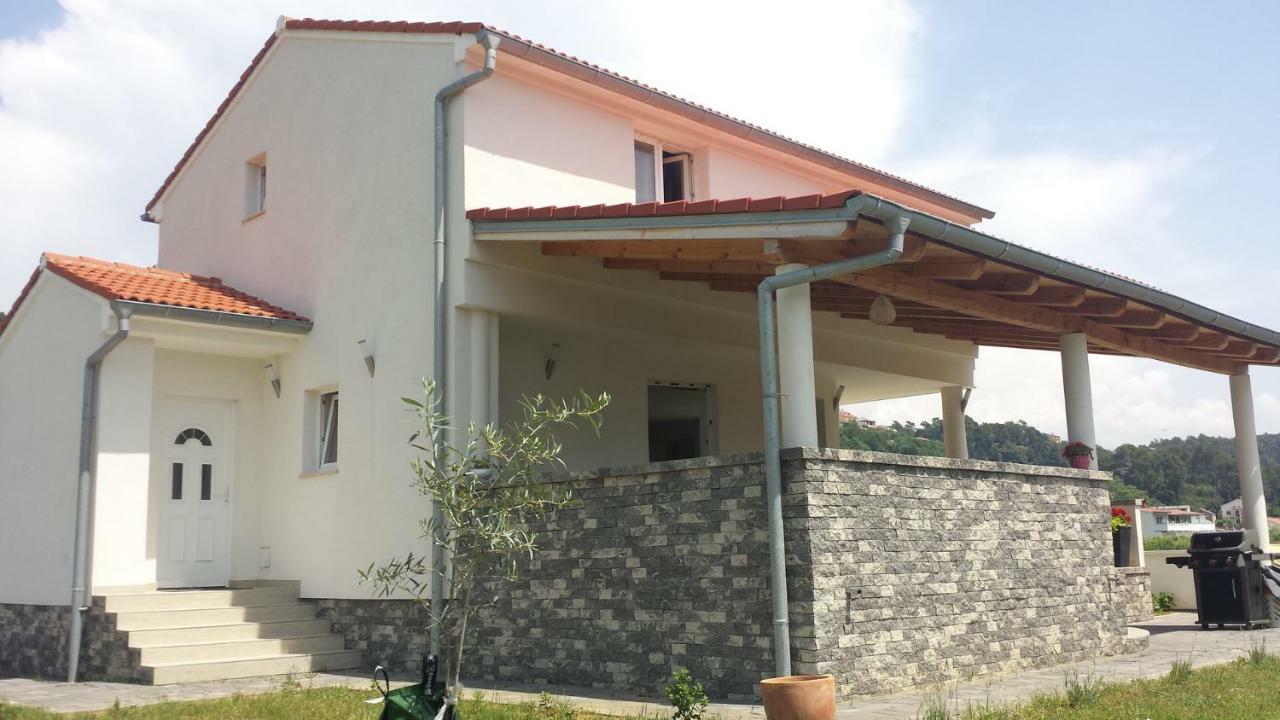 Nina Villa Rab Town Exterior photo